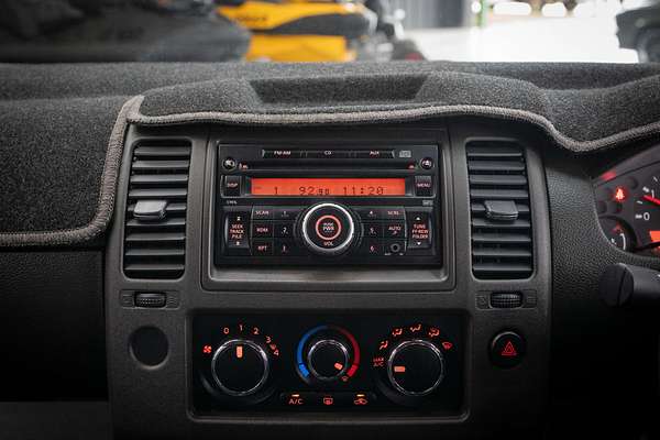 2014 Nissan Navara Silverline SE D40 Series 9 4X4