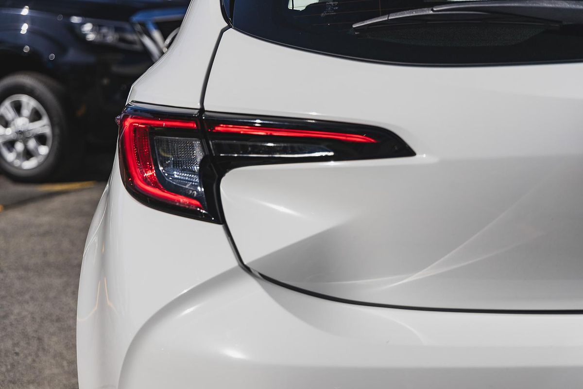 2023 Toyota Corolla Ascent Sport Hybrid ZWE219R