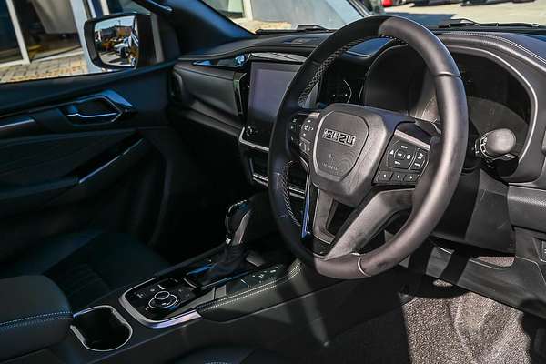 2025 Isuzu MU-X