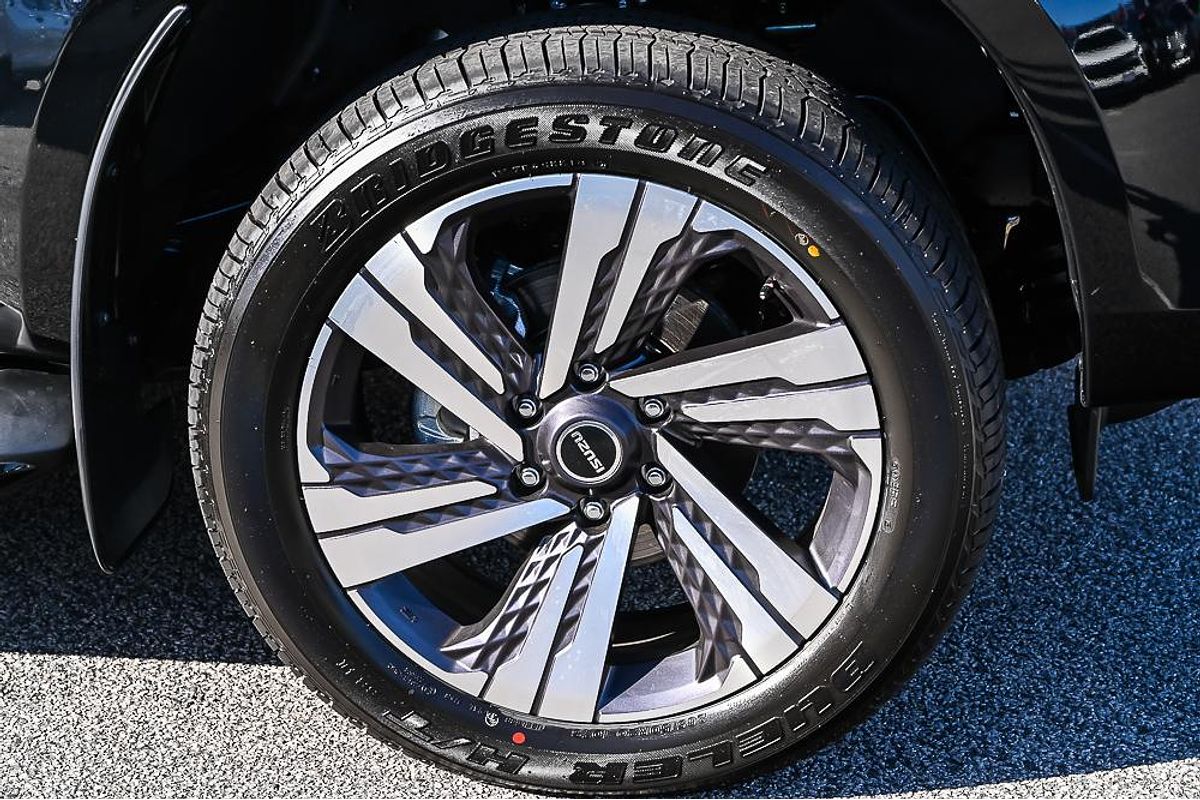 2025 Isuzu MU-X