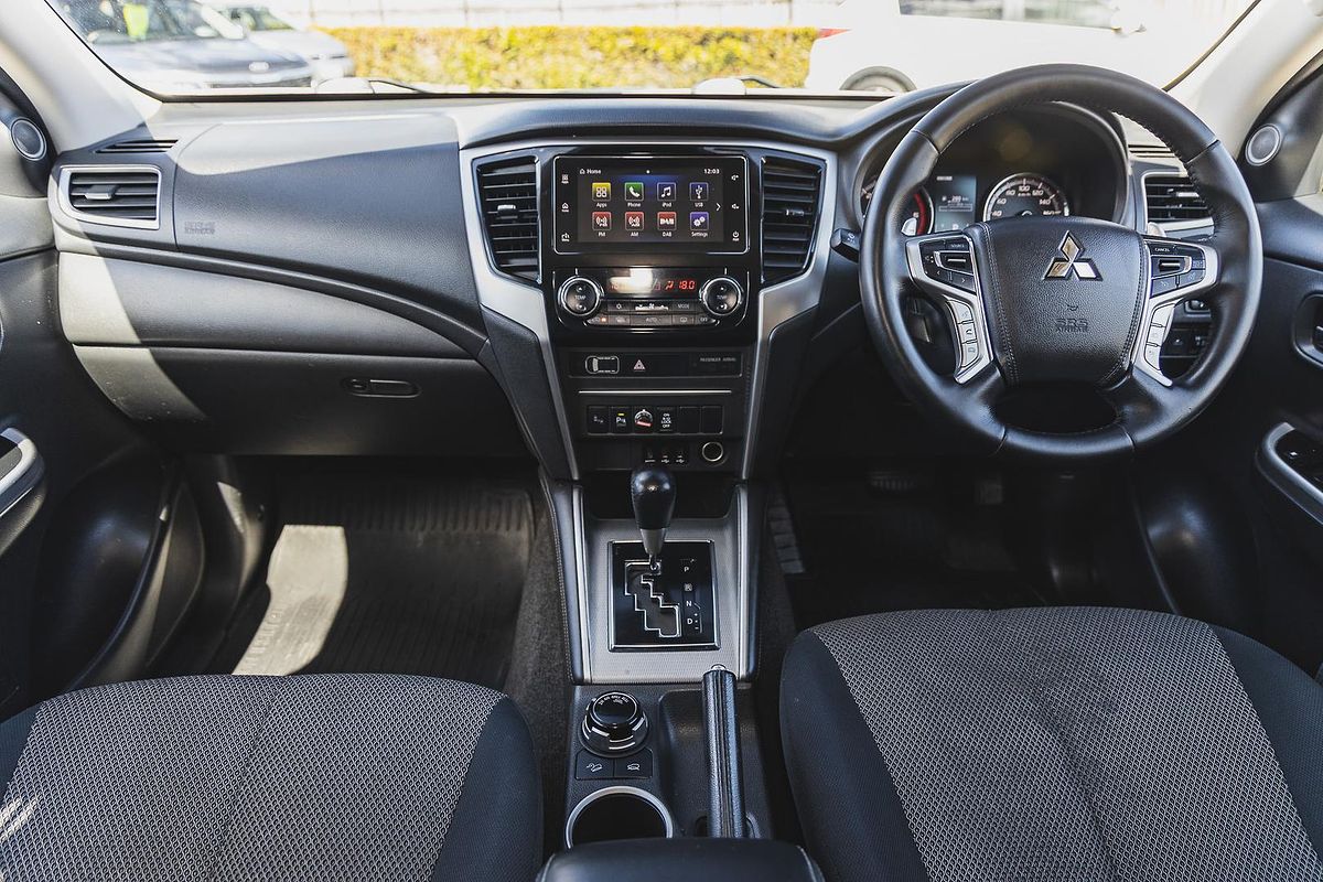 2019 Mitsubishi Triton GLS MR 4X4