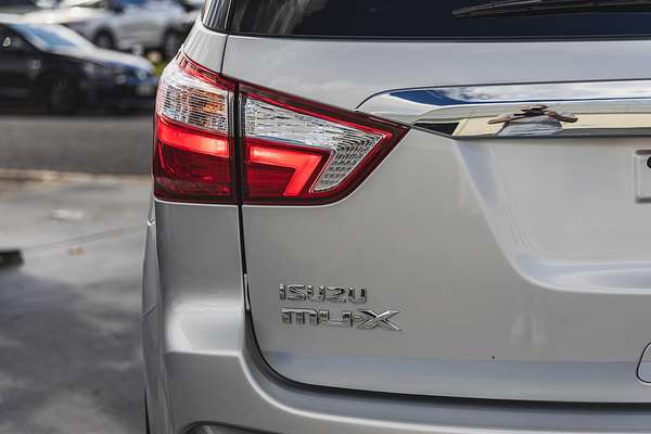 2021 Isuzu MU-X LS-U