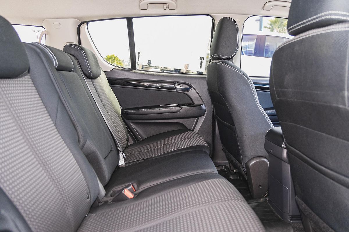 2021 Isuzu MU-X LS-U