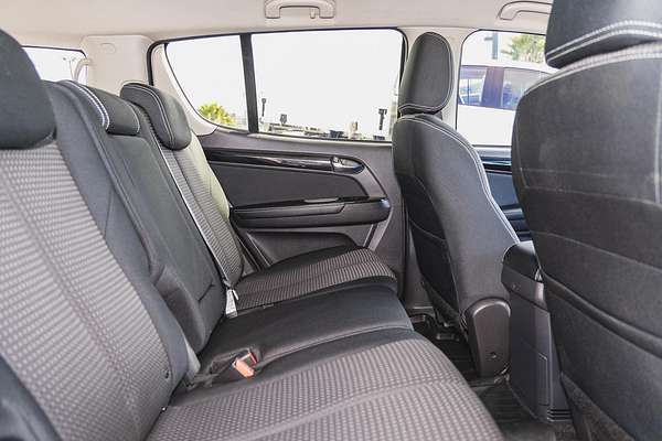 2021 Isuzu MU-X LS-U