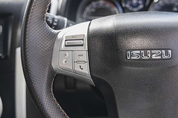 2021 Isuzu MU-X LS-U