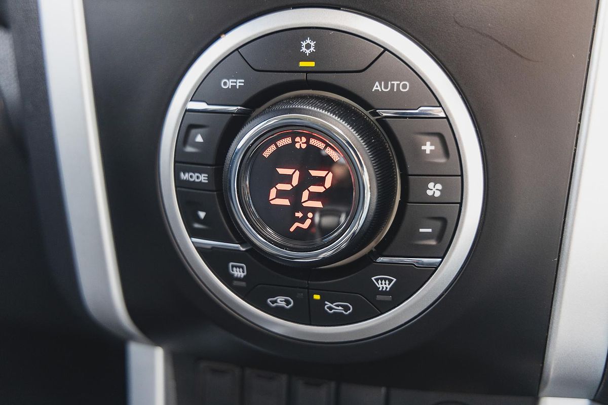 2021 Isuzu MU-X LS-U