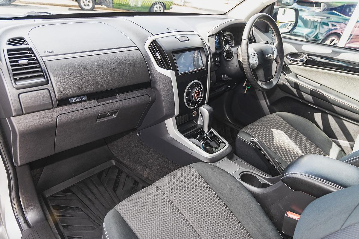 2021 Isuzu MU-X LS-U