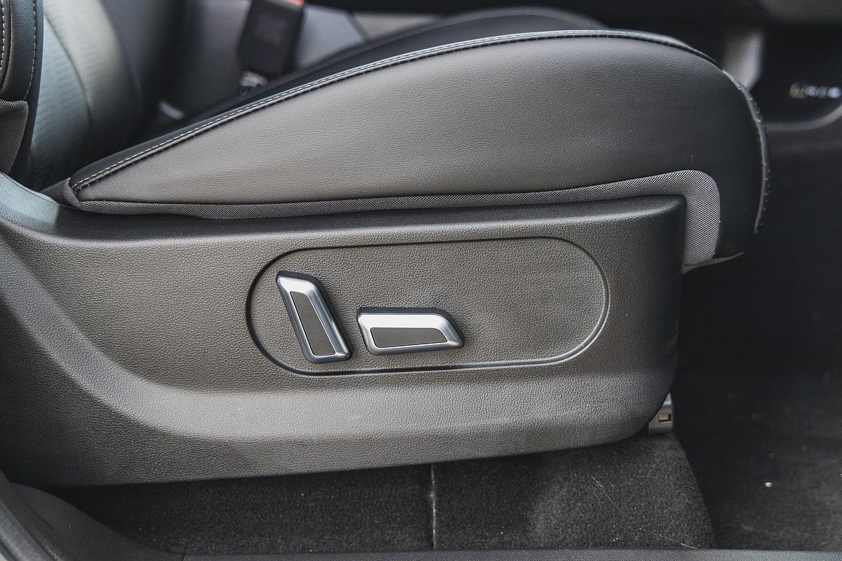 2025 GWM Cannon Alpha Lux PHEV P05 4X4