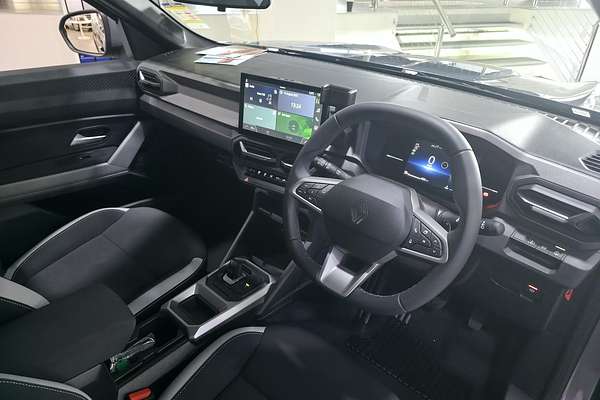 2025 Renault Duster Techno X1311