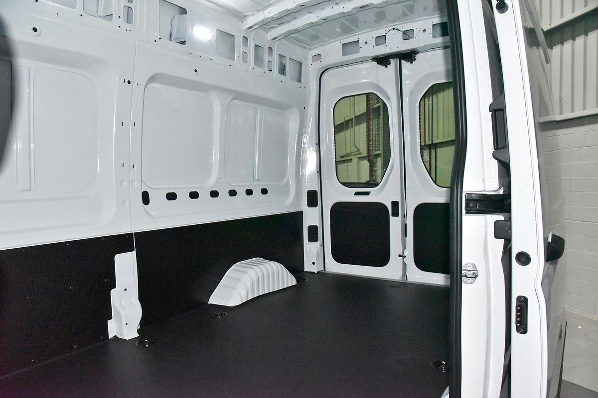 2025 LDV Deliver 9 LWB