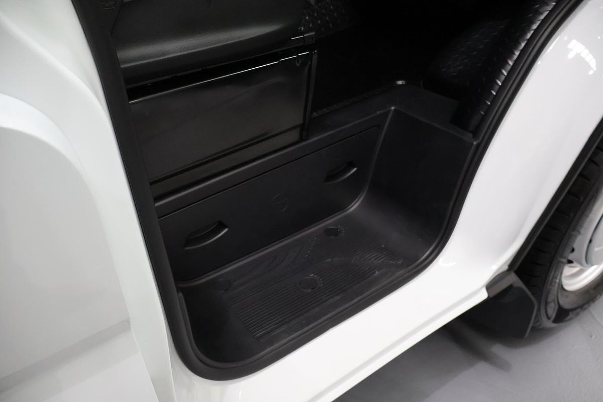 2025 LDV Deliver 9 LWB