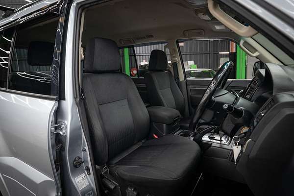 2016 Mitsubishi Pajero GLX NX