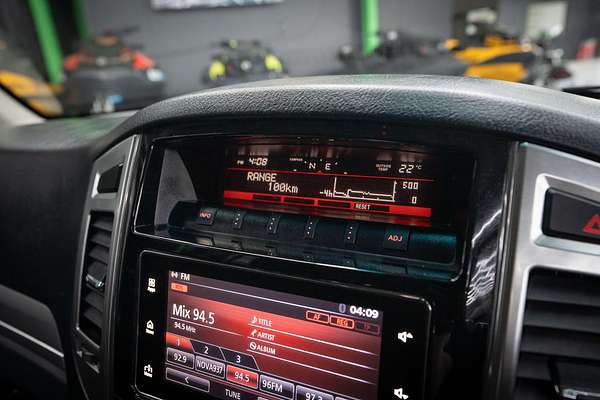 2016 Mitsubishi Pajero GLX NX