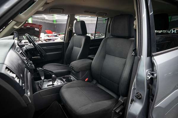 2016 Mitsubishi Pajero GLX NX