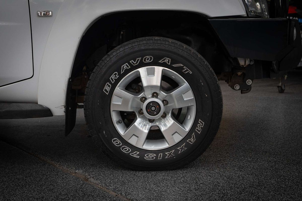 2011 Nissan Patrol ST GU 7
