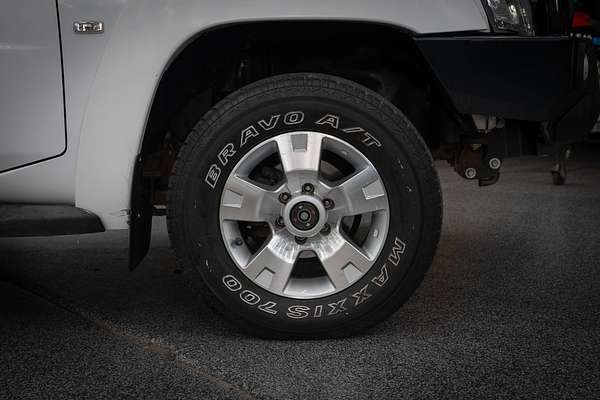 2011 Nissan Patrol ST GU 7