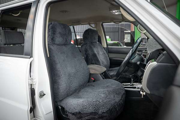 2011 Nissan Patrol ST GU 7