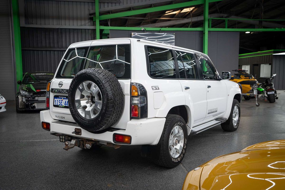 2011 Nissan Patrol ST GU 7