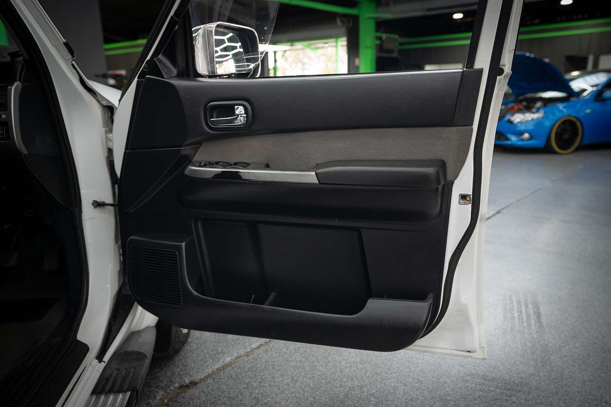 2011 Nissan Patrol ST GU 7