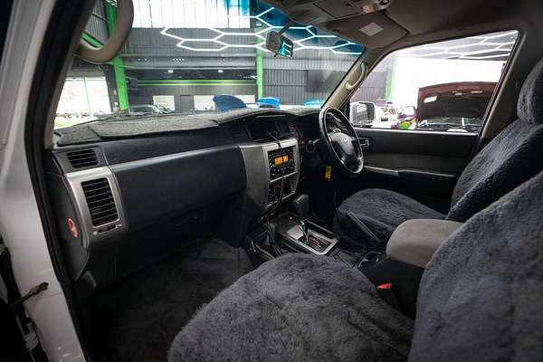 2011 Nissan Patrol ST GU 7