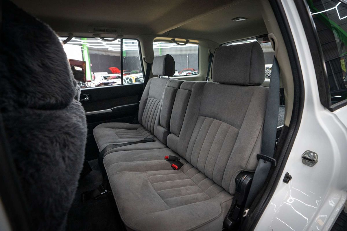 2011 Nissan Patrol ST GU 7