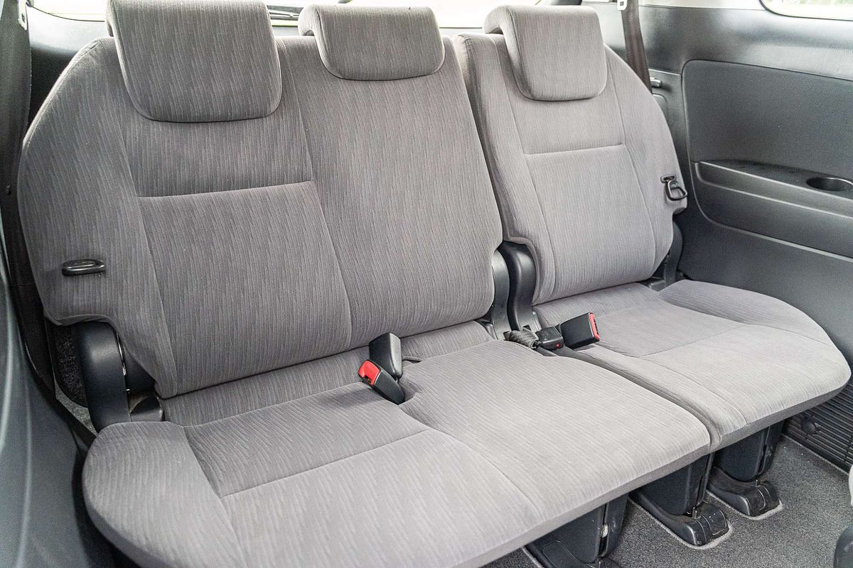 2015 Toyota Tarago GLX ACR50R
