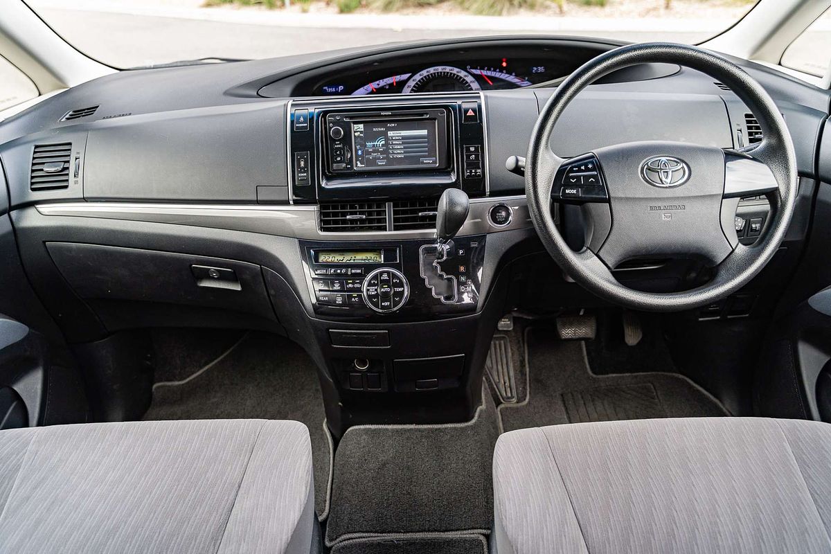 2015 Toyota Tarago GLX ACR50R