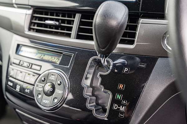 2015 Toyota Tarago GLX ACR50R