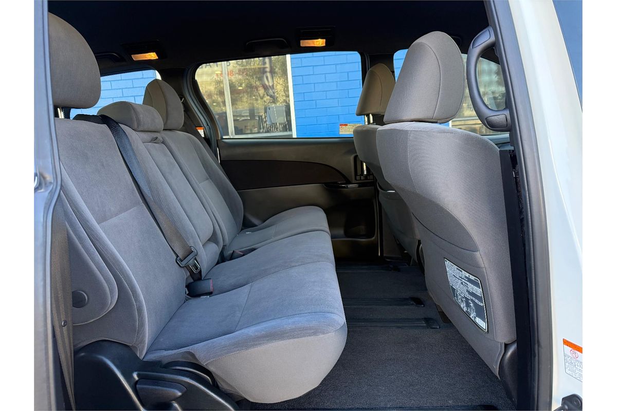 2019 Toyota Tarago GLi ACR50R