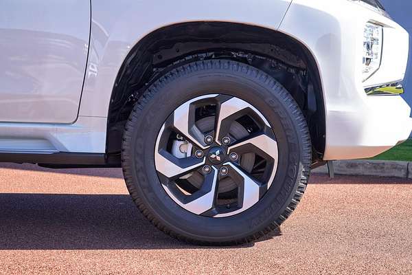 2024 Mitsubishi Pajero Sport GLS QG