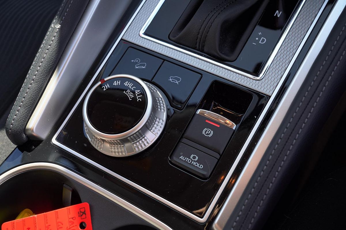 2025 Mitsubishi Pajero Sport GLS QG