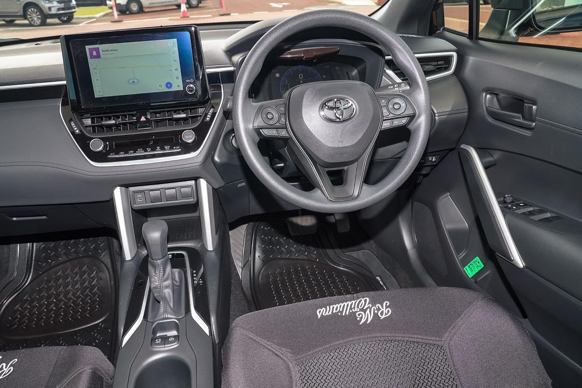 2024 Toyota Corolla Cross GX MXGA10R