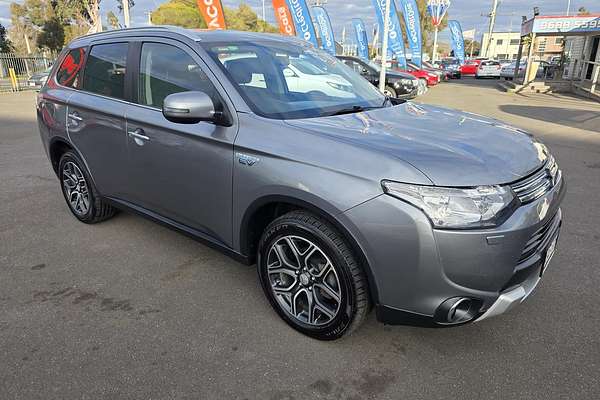 2014 Mitsubishi Outlander PHEV Aspire ZJ