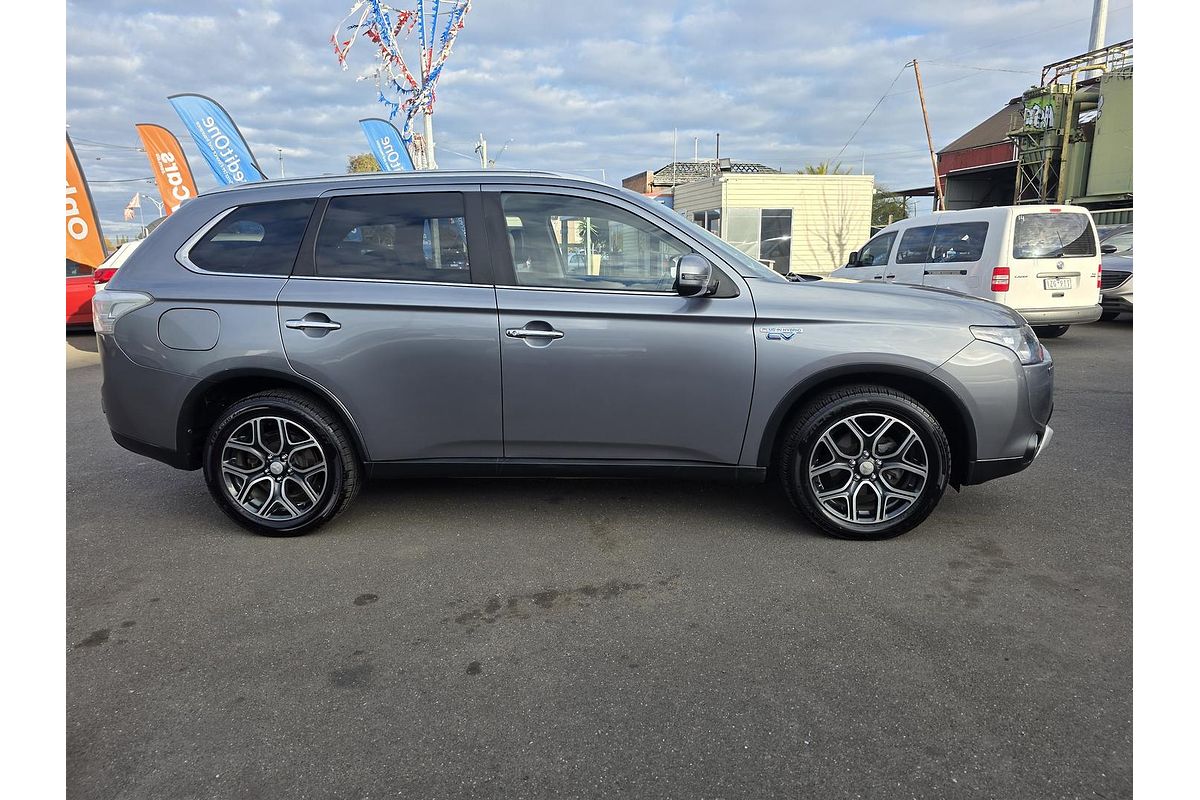 2014 Mitsubishi Outlander PHEV Aspire ZJ