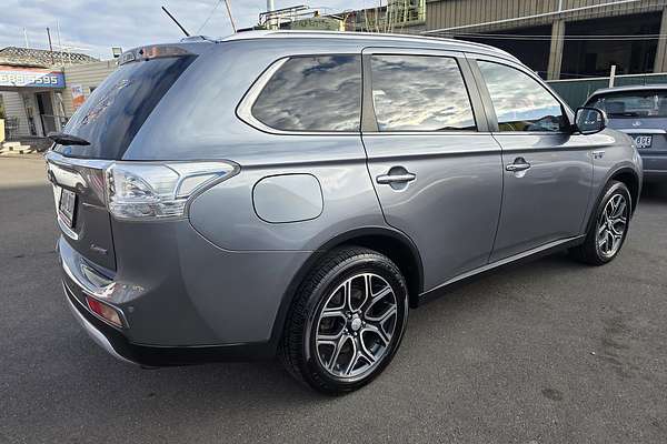 2014 Mitsubishi Outlander PHEV Aspire ZJ