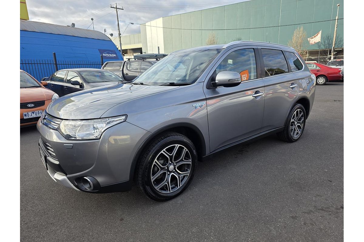 2014 Mitsubishi Outlander PHEV Aspire ZJ