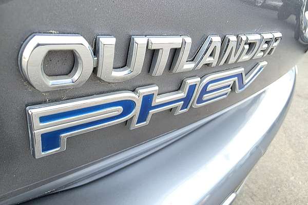 2014 Mitsubishi Outlander PHEV Aspire ZJ