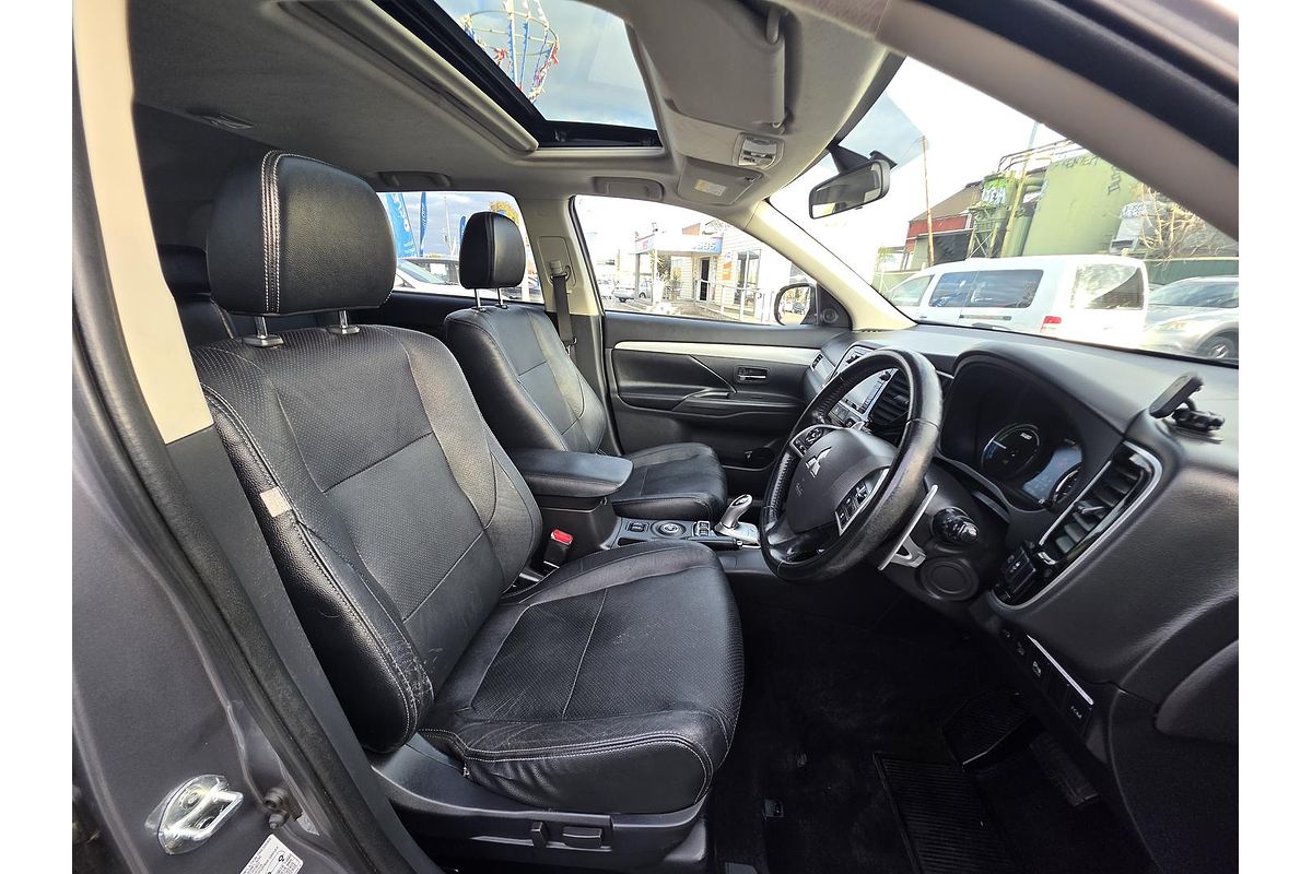 2014 Mitsubishi Outlander PHEV Aspire ZJ