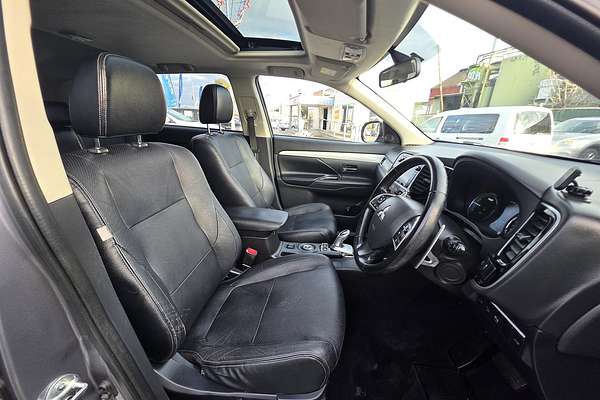 2014 Mitsubishi Outlander PHEV Aspire ZJ