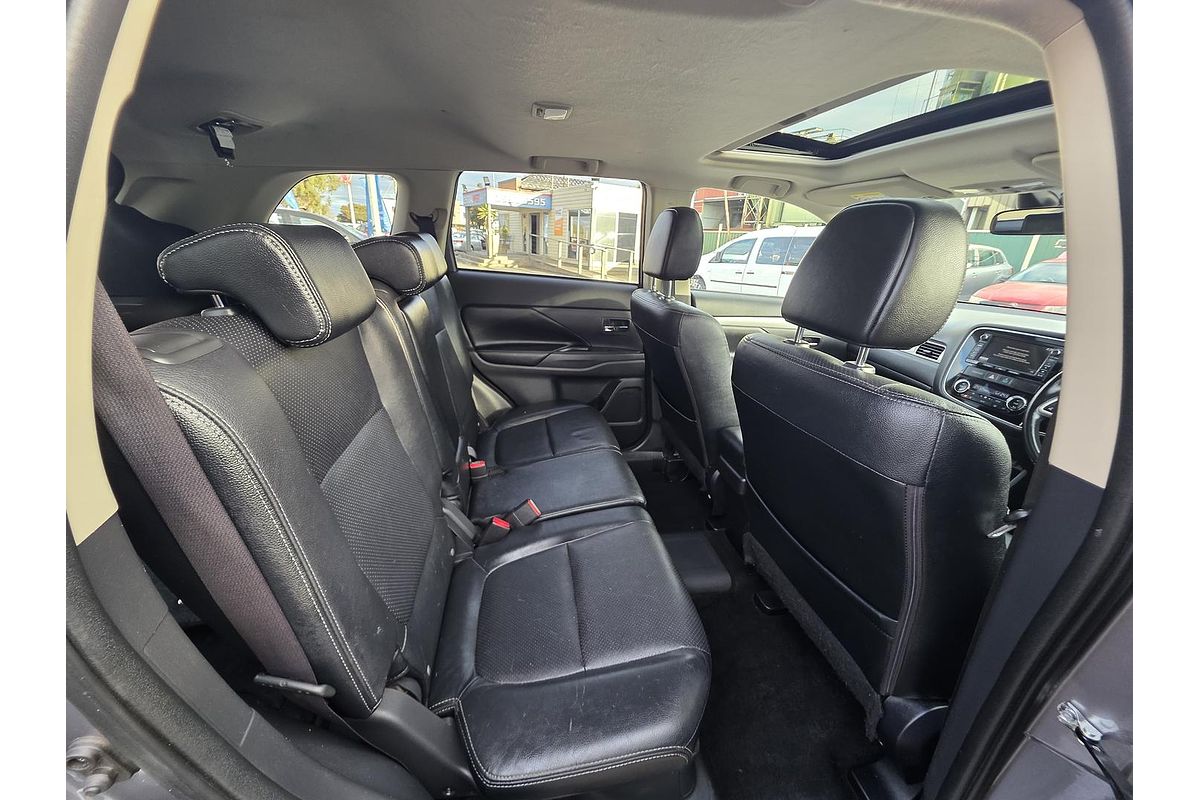 2014 Mitsubishi Outlander PHEV Aspire ZJ
