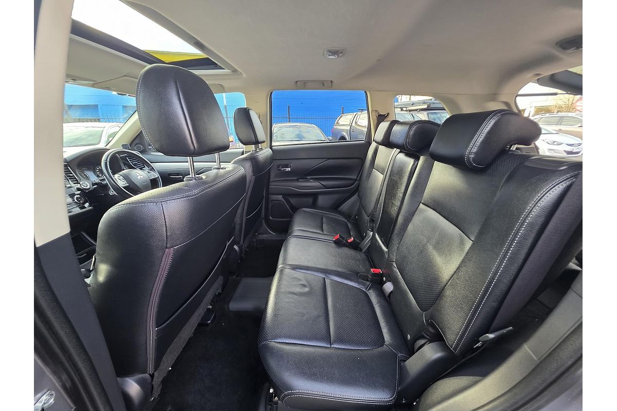 2014 Mitsubishi Outlander PHEV Aspire ZJ