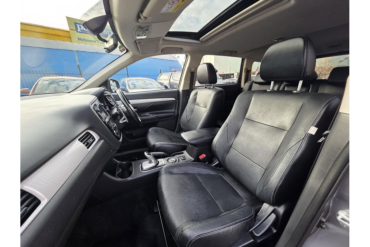 2014 Mitsubishi Outlander PHEV Aspire ZJ