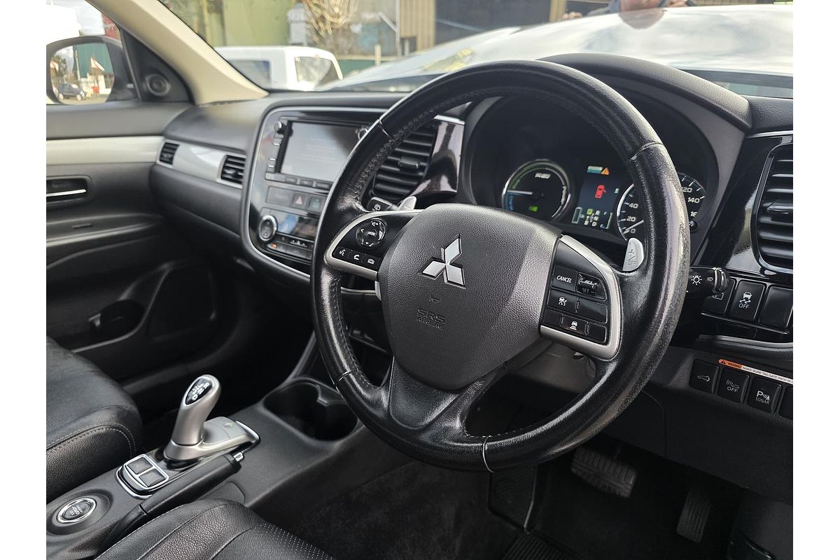 2014 Mitsubishi Outlander PHEV Aspire ZJ