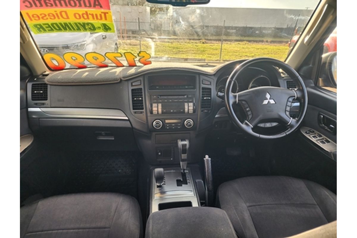 2013 Mitsubishi Pajero GLX-R NW