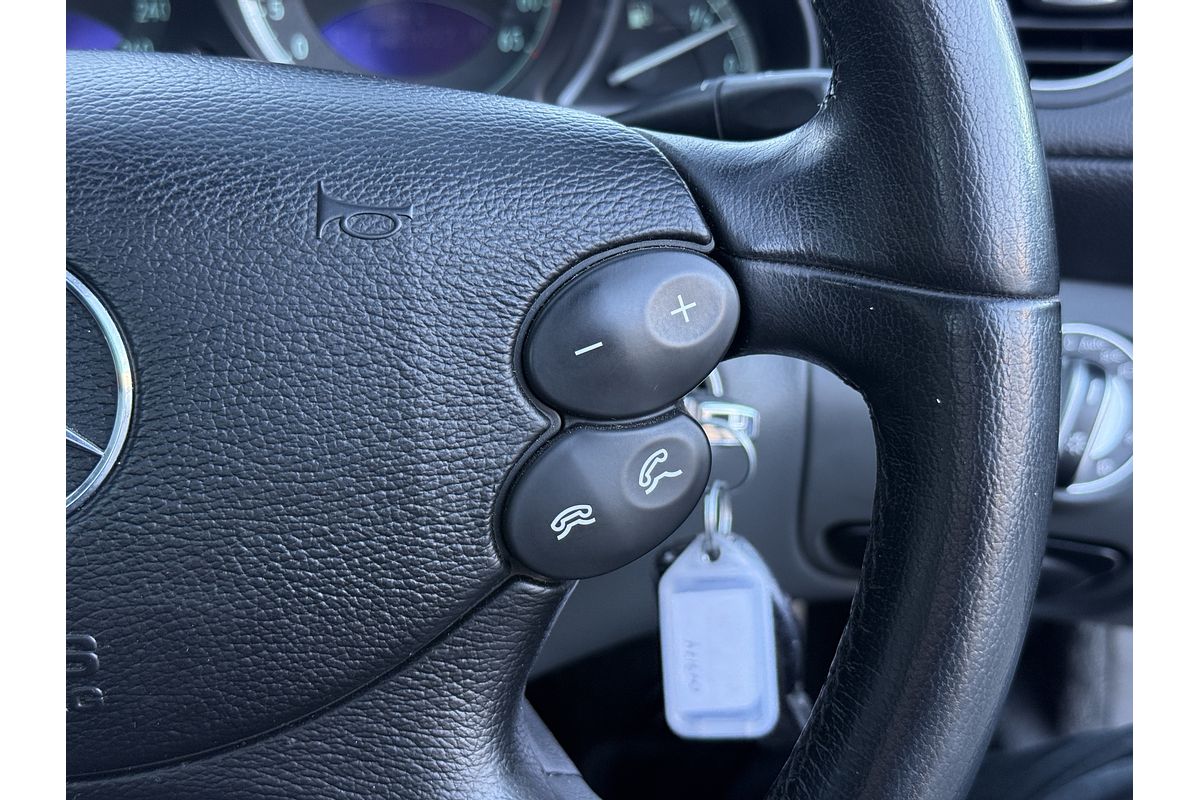 2003 Mercedes-Benz SL-Class SL500 R230