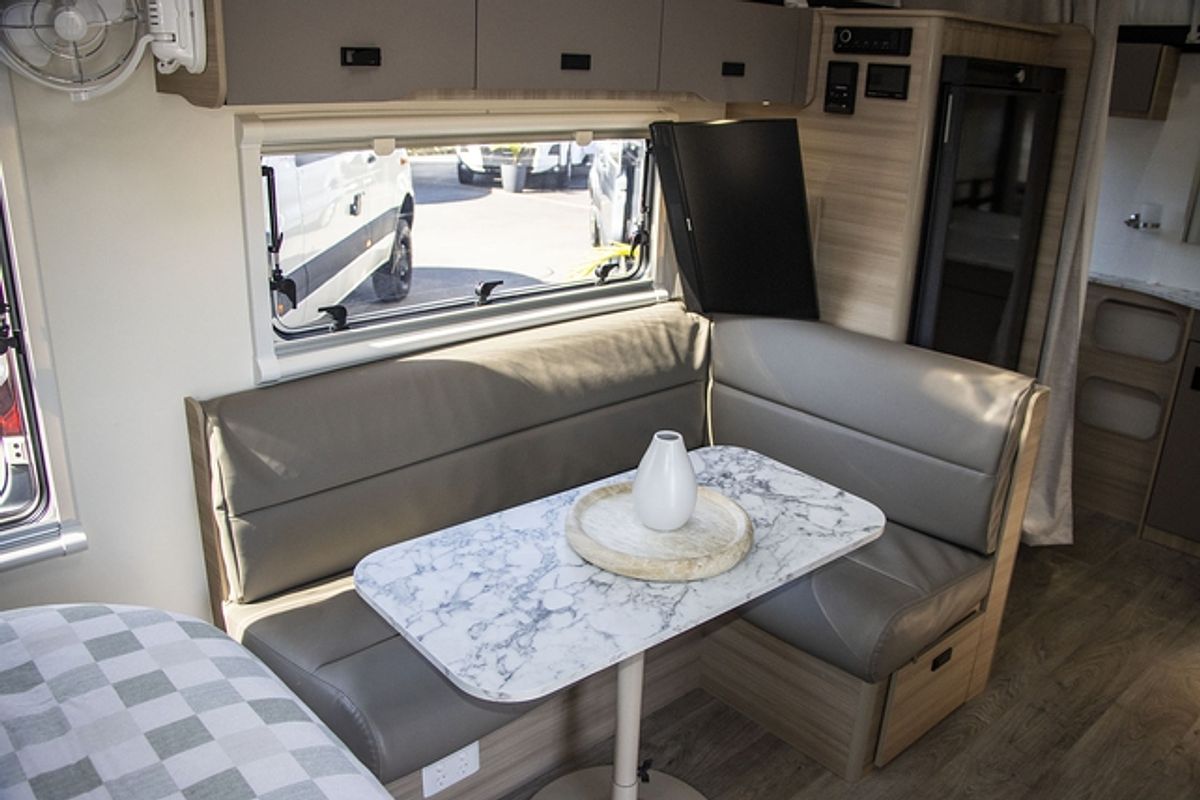 2024 Jayco DISCOVERY POPTOP 16.67-5.DY-MY25
