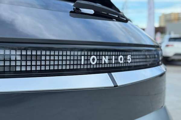 2025 Hyundai IONIQ 5 DYNAMIQ NE.V5