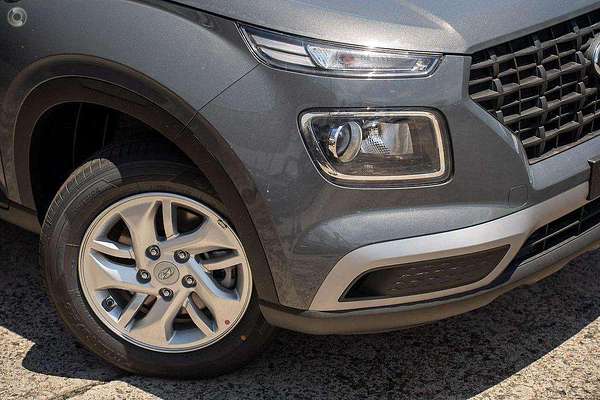 2025 Hyundai Venue  QX.V5