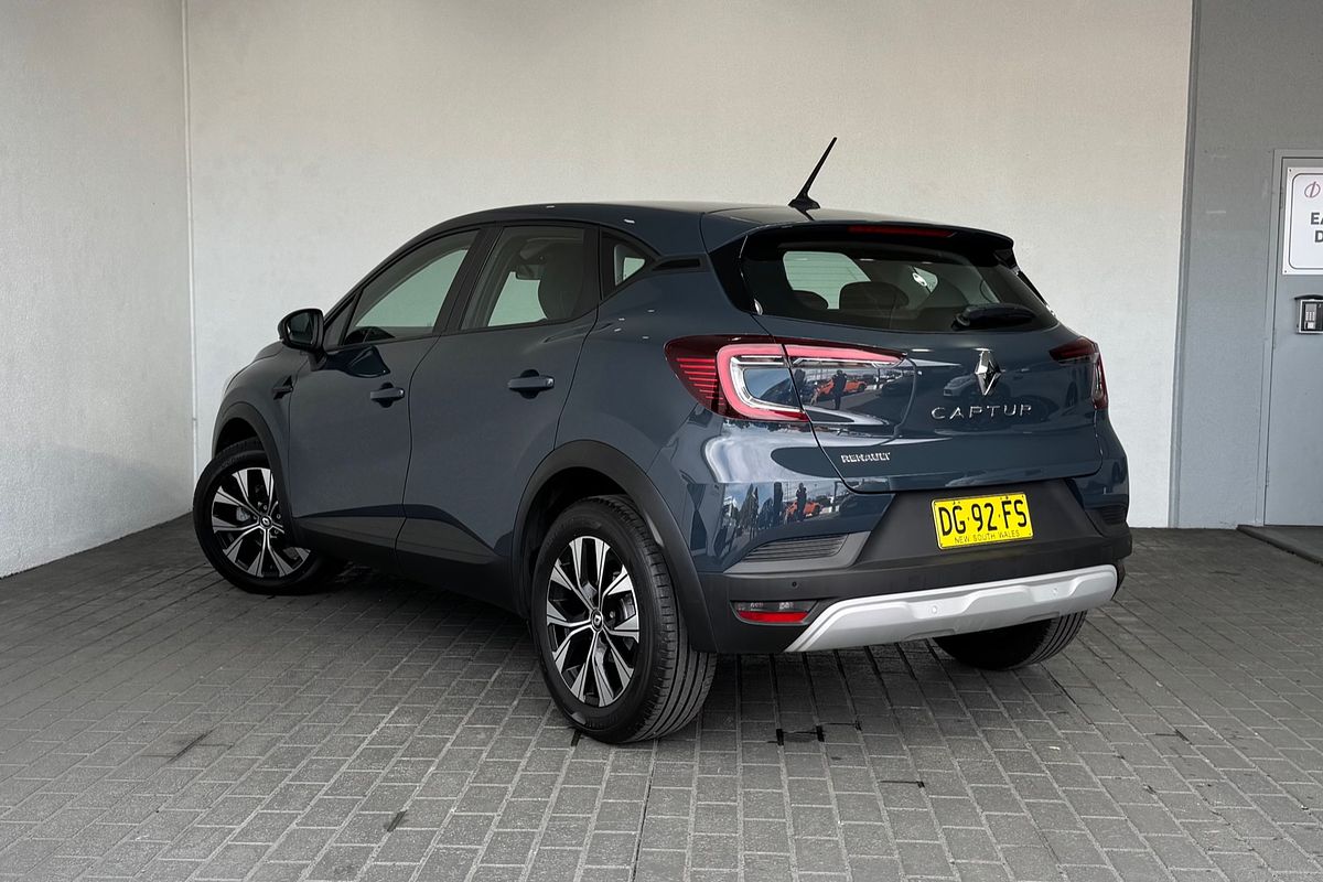 2022 Renault Captur Life XJB