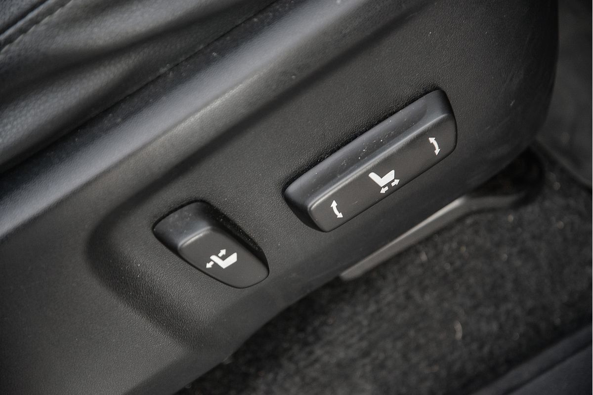 2016 Toyota Hilux SR5 GUN126R 4X4